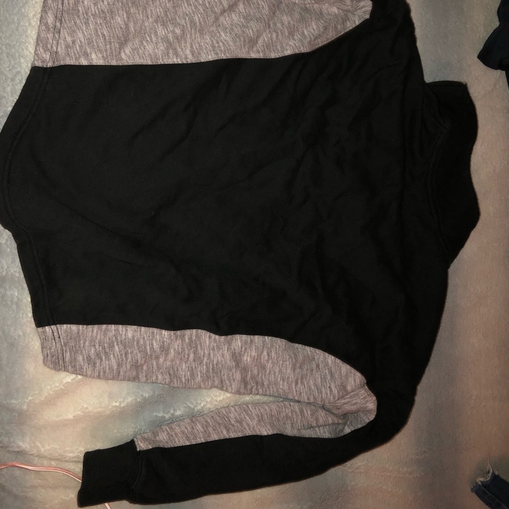 Pink sweater - Picture 2 of 4